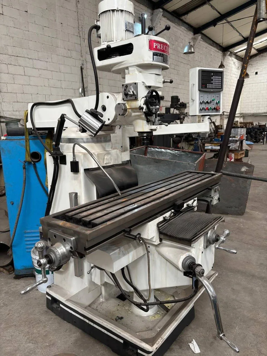 Fresadora Precise con lectora digital en la planta