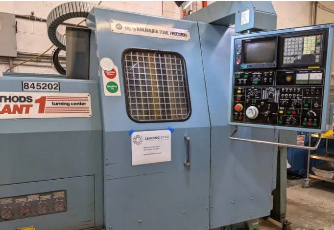 Torno CNC Nakamura-Tome con control Fanuc